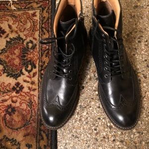 Never worn Vionic boots!